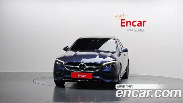 Mercedes-Benz C-Class 2025 — фото 3