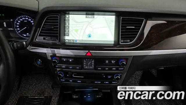 Hyundai Genesis 2015 — фото 15