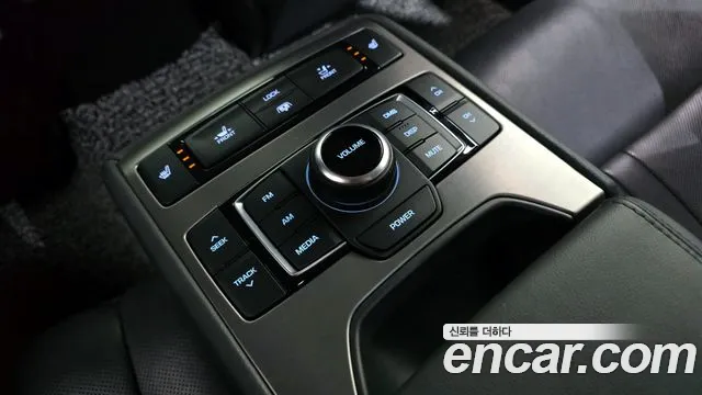 Hyundai Genesis 2015 — фото 17