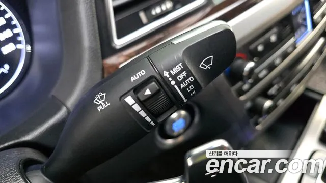 Hyundai Genesis 2015 — фото 18