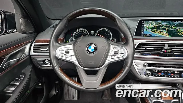 BMW 7-Series 2016 — фото 13