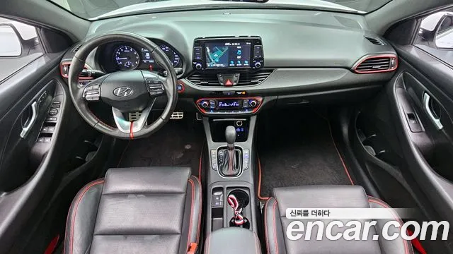 Hyundai i30 2017 — фото 7
