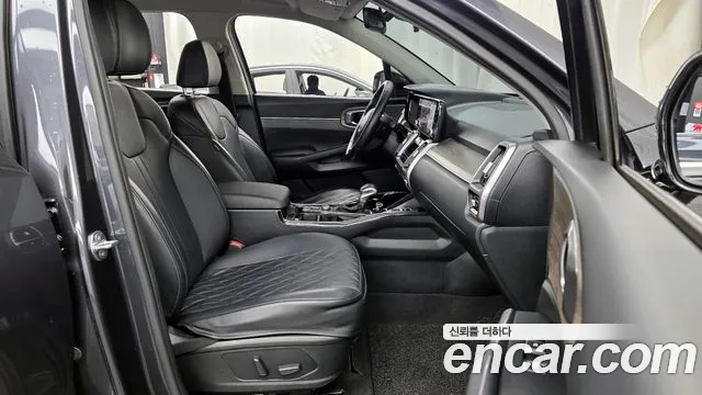 Kia Sorento 2022 — фото 11