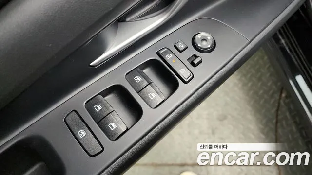 Hyundai AVANTE 2024 — фото 13