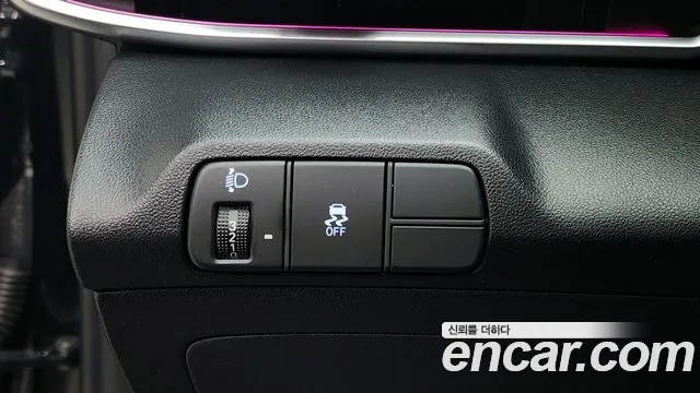 Hyundai AVANTE 2024 — фото 14