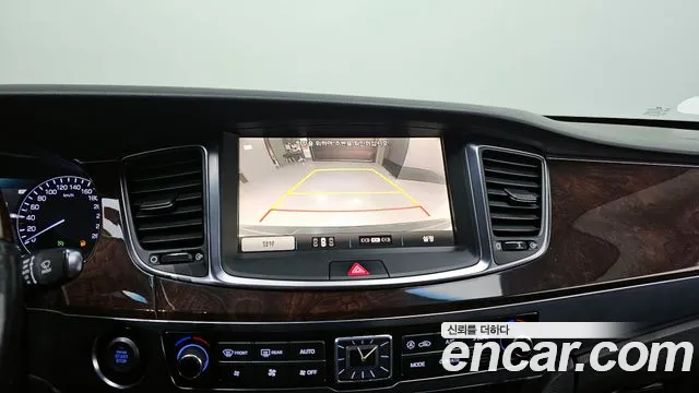 Hyundai Equus 2013 — фото 17