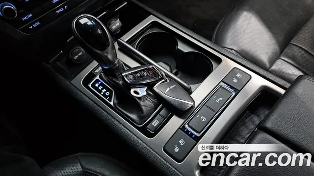 Hyundai Genesis 2015 — фото 9