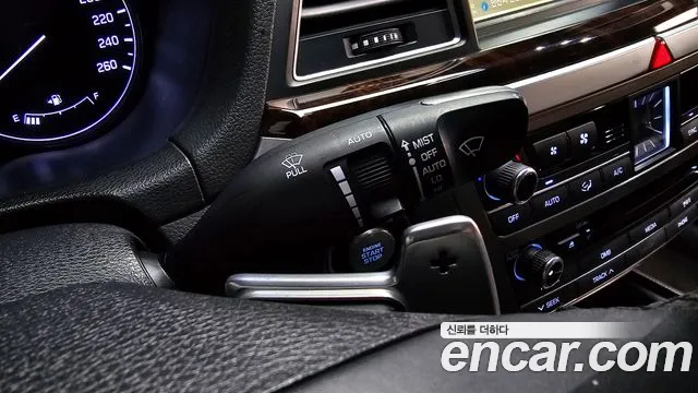 Hyundai Genesis 2015 — фото 16