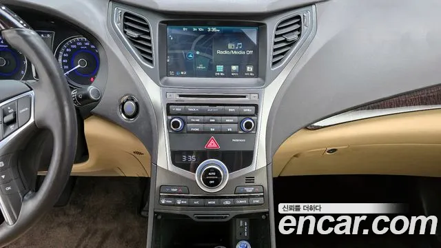 Hyundai Grandeur 2015 — фото 15