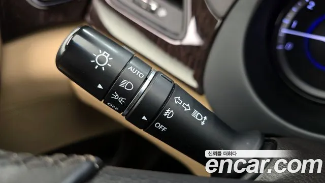 Hyundai Grandeur 2015 — фото 19