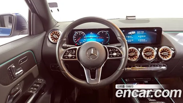 Mercedes-Benz EQA 2021 — фото 13