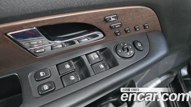 KG_Mobility_Ssangyong Rexton 2015 — фото 12