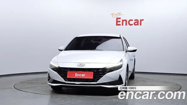 Hyundai AVANTE 2021 — фото 3