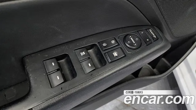 Hyundai AVANTE 2018 — фото 14