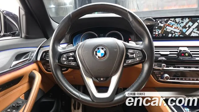 BMW 5-Series 2018 — фото 13