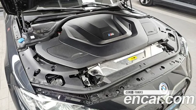 BMW i4 2023 — фото 6