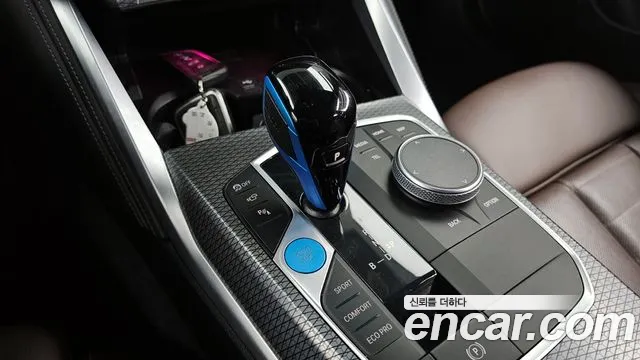 BMW i4 2023 — фото 9