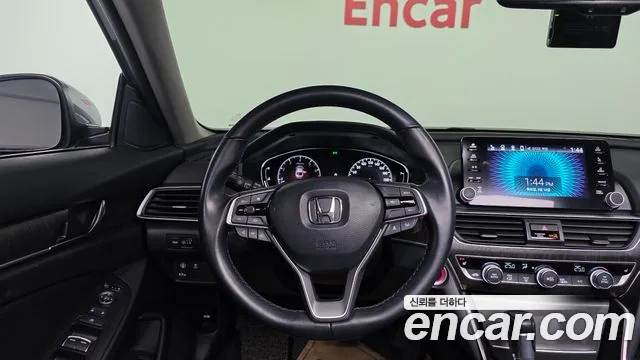 Honda Accord 2021 — фото 13