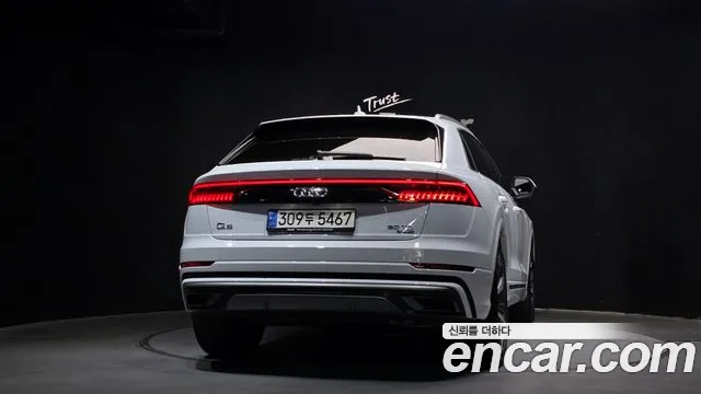 Audi Q8 2021 — фото 4