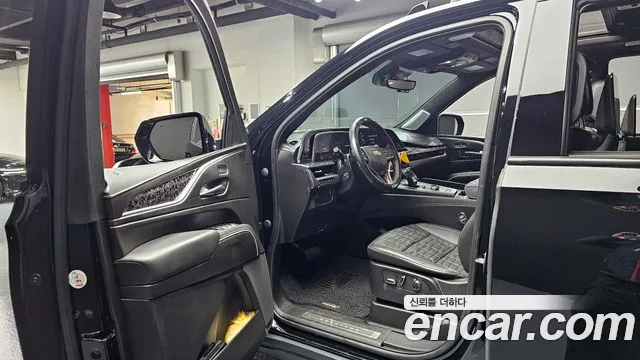 Cadillac Escalade 2022 — фото 10