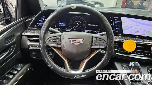 Cadillac Escalade 2022 — фото 13