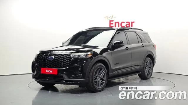 Ford Explorer 2025 — фото 1