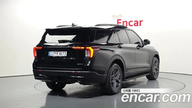 Ford Explorer 2025 — фото 2