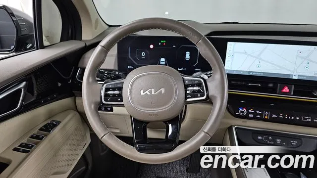 Kia Canival 2025 — фото 13