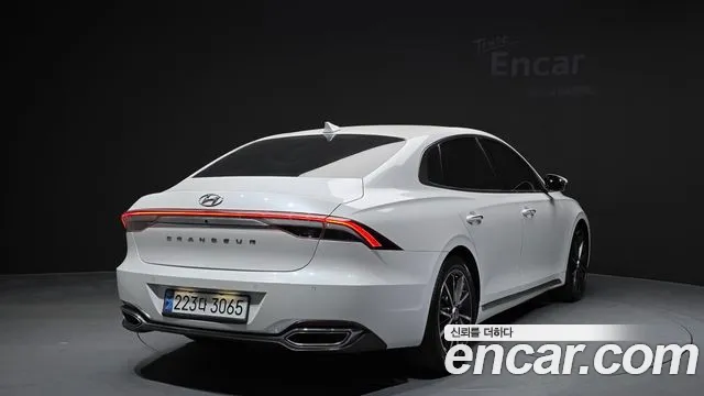 Hyundai Grandeur 2022 — фото 2