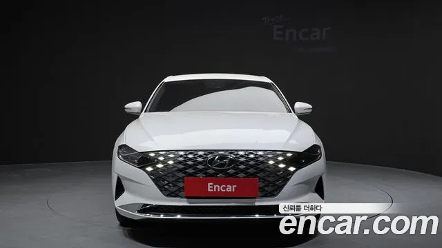 Hyundai Grandeur 2022 — фото 3