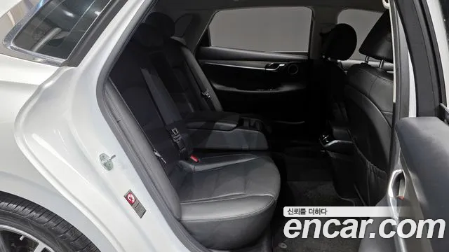 Hyundai Grandeur 2022 — фото 12