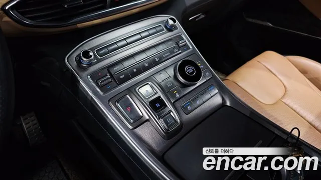 Hyundai Santafe 2021 — фото 9