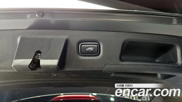 Hyundai Santafe 2021 — фото 20