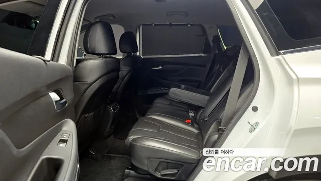 Hyundai Santafe 2021 — фото 12
