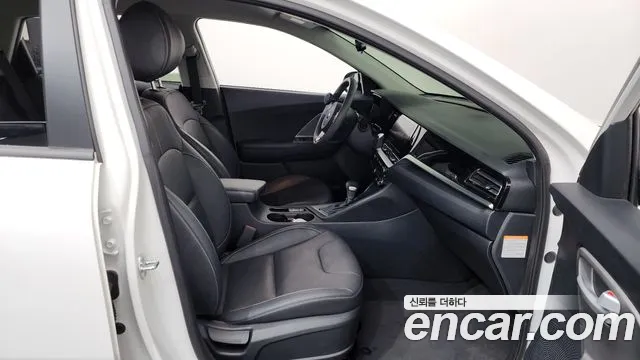 Kia Niro 2020 — фото 11