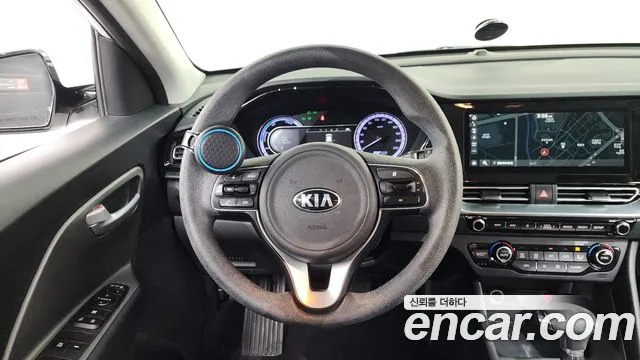 Kia Niro 2020 — фото 13