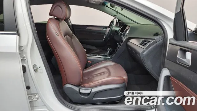 Hyundai Sonata 2017 — фото 11