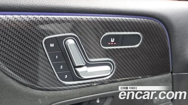 Mercedes-Benz GLB-Class 2021 — фото 17