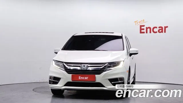 Honda Odyssey 2018 — фото 3