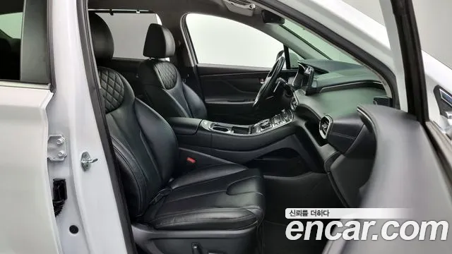 Hyundai Santafe 2021 — фото 10