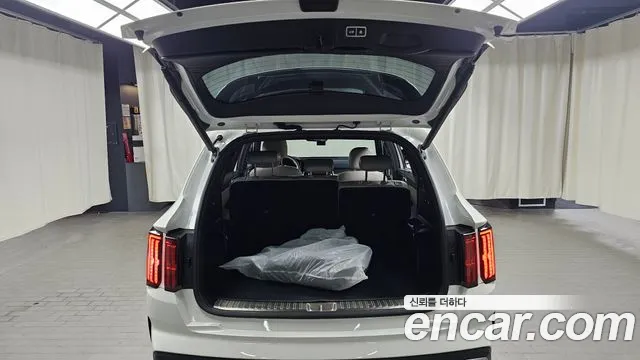 Kia Sorento 2023 — фото 20
