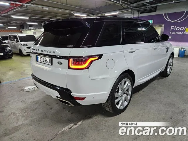 Land Rover Range Rover Sport 2018 — фото 3
