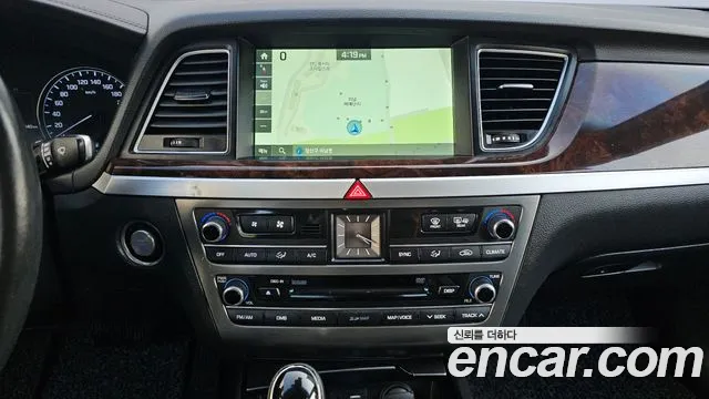 Hyundai Genesis 2014 — фото 15