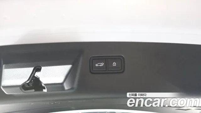 Hyundai Santafe 2025 — фото 20