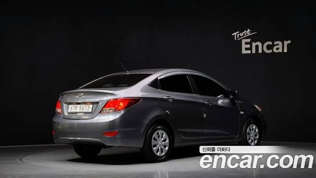 Hyundai Accent 2015 — фото 2