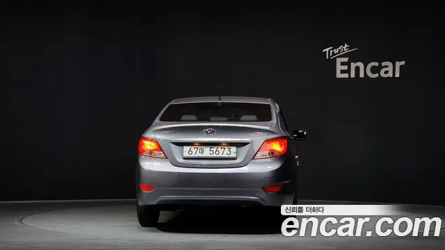 Hyundai Accent 2015 — фото 4