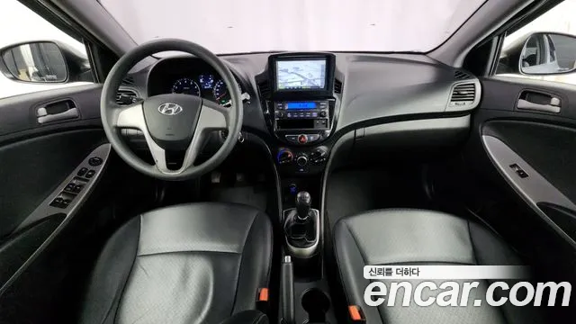 Hyundai Accent 2015 — фото 7