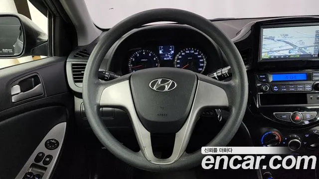 Hyundai Accent 2015 — фото 13