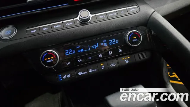 Hyundai AVANTE 2021 — фото 18
