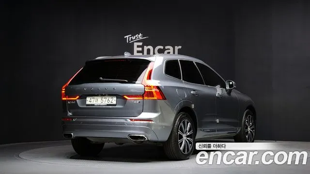 Volvo XC60 2018 — фото 2